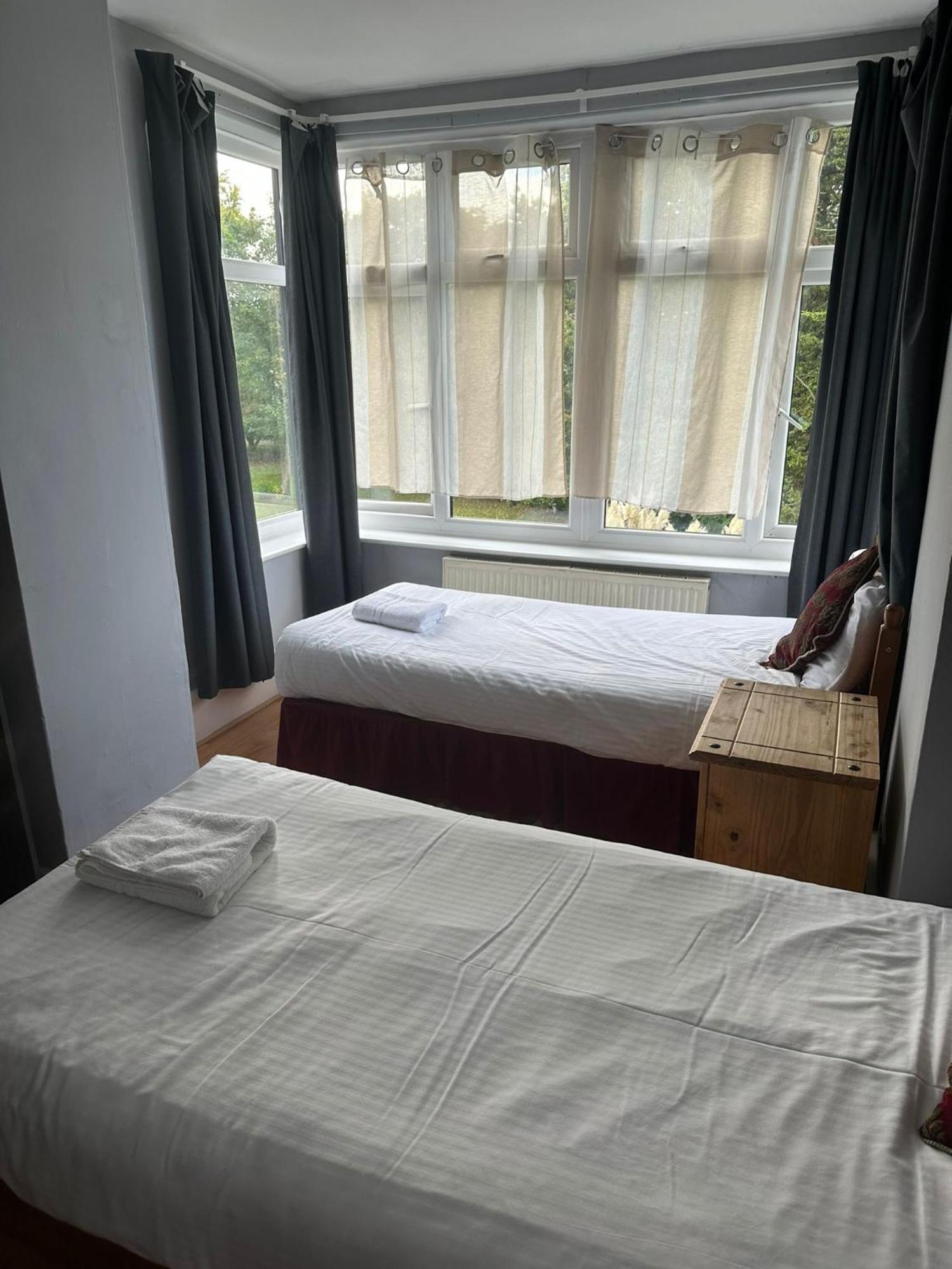 Ruxley Rooms Сидкъп Екстериор снимка