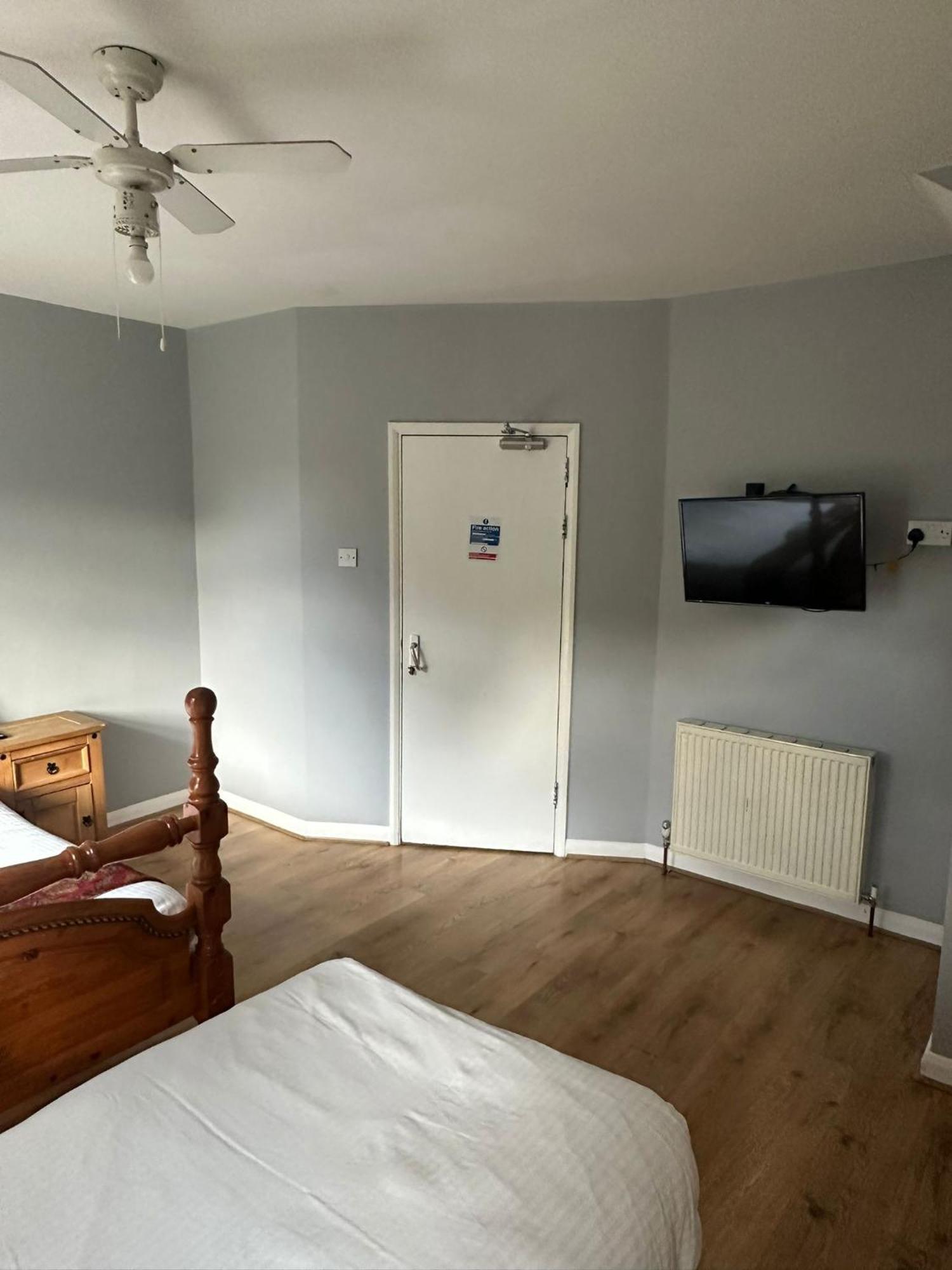 Ruxley Rooms Сидкъп Екстериор снимка
